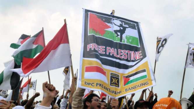 Massa PKS Gelar Aksi Solidaritas Untuk Palestina