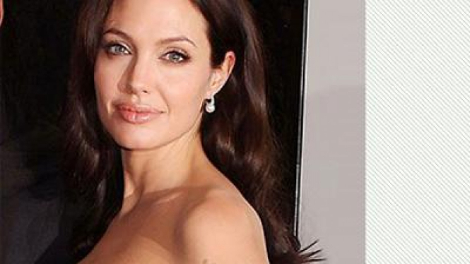 Bibir seksi Angelina Jolie