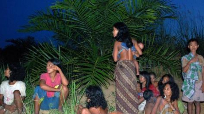 Suku Kubu di kebun kelapa sawit Sinar Mas Grup di Indragiri Hulu, Riau