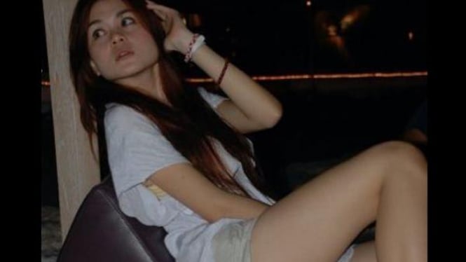DS alias Clara Adelia Supit, korban foto bugil di Facebook
