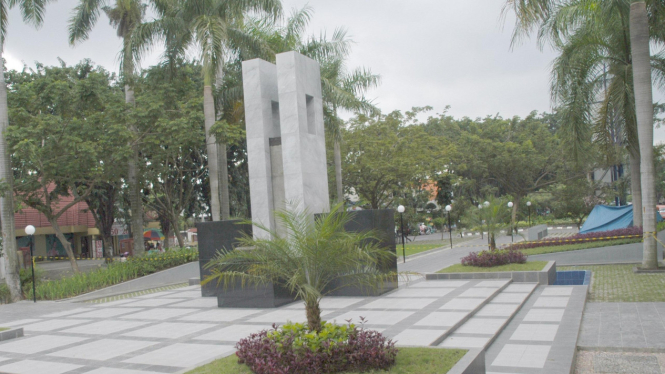 Taman persabatan di Surabaya