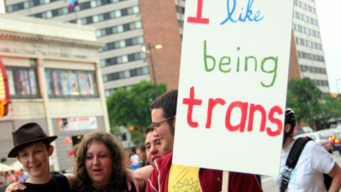 Unjuk rasa komunitas transgender.
