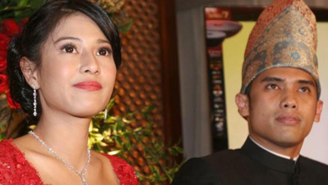 Dian Sastro dan Indraguna Sutowo