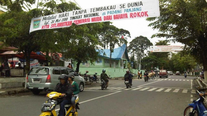 Peringatan Hari Tanpa Tembakau di Padang Panjang