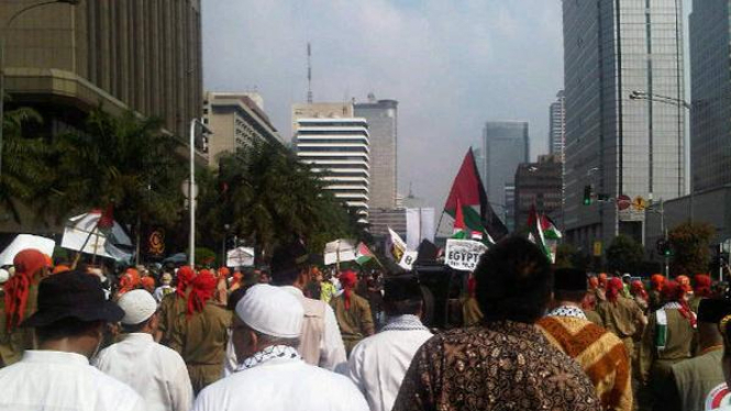 Demonstrasi Anti-Israel di Jalan MH Thamrin, Jakarta