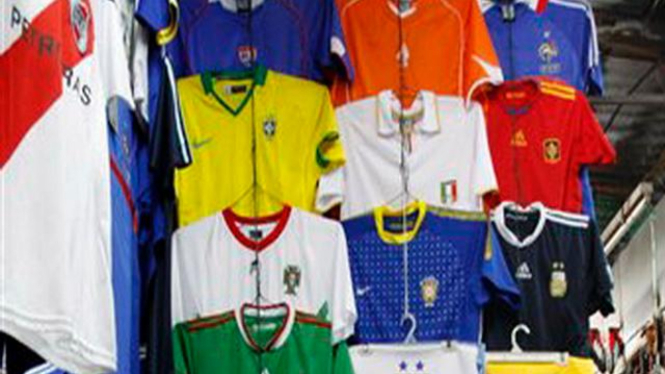 Deretan kostum kesebelasan peserta Piala Dunia 2010 