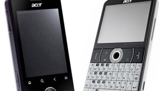 Acer beTouch E120 (kiri) dan beTouch E130
