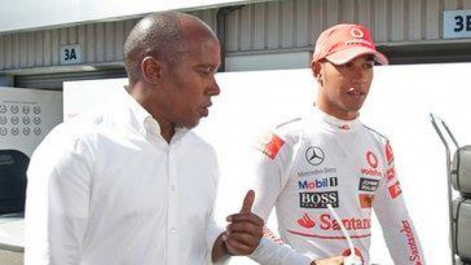 Hamilton Berdamai Dengan Ayah Kandung