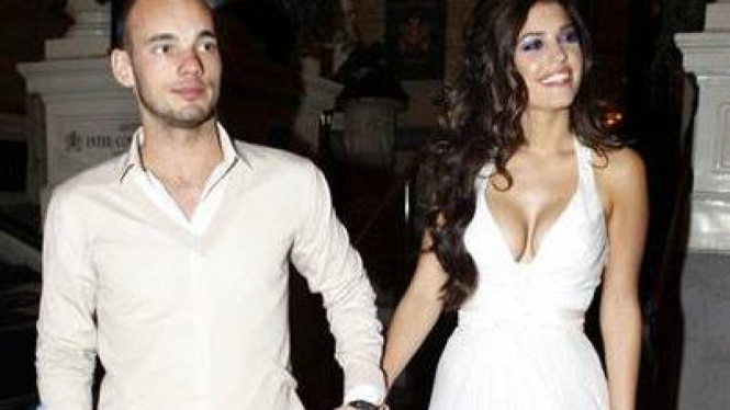 Yolanthe Cabau and Wesley Sneijder