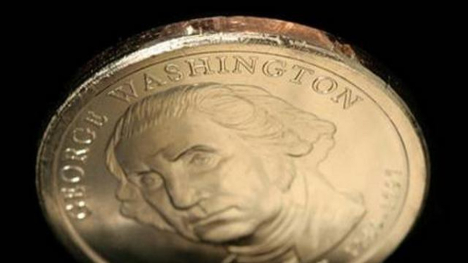 Koin uang AS dengan ukiran kepala George Washington