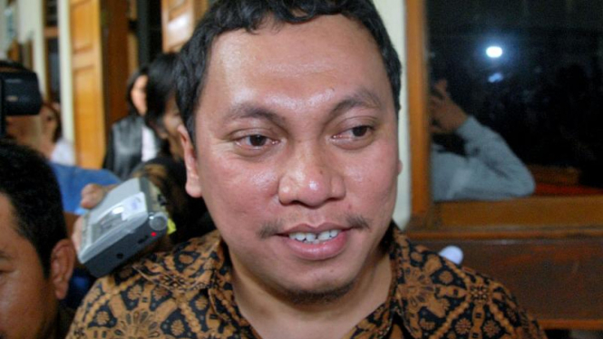 Gayus Tambunan Bersaksi untuk Arafat