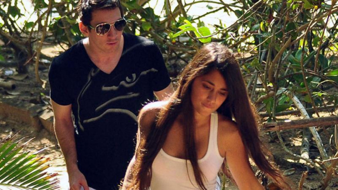 Lionel Messi dan kekasihnya Antonella Rocuzzo