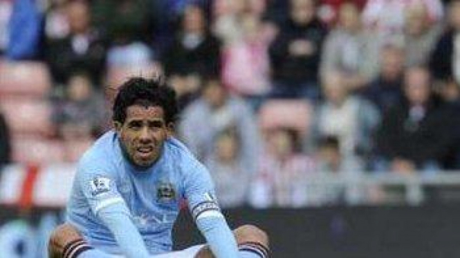 Carlos Tevez gagal cetak gol