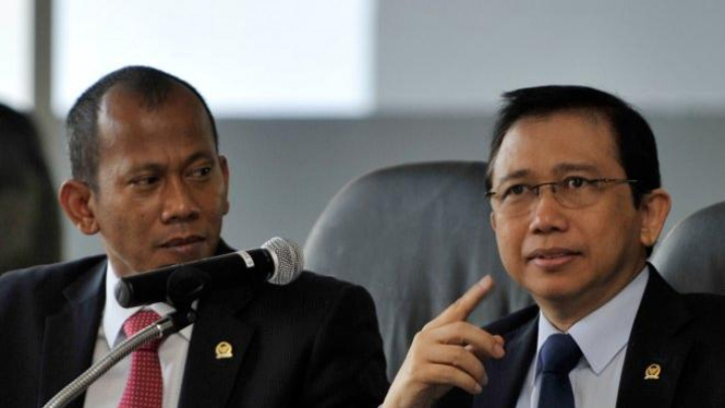 Pius Lustrilanang (Gerindra) dan Marzuki Alie (Demokrat)