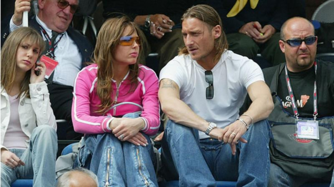 Francesco Totti dan istrinya Ilary Blasi