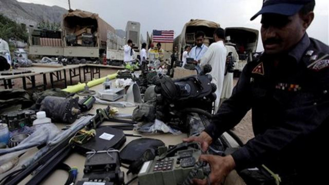 Polisi Pakistan mengamankan barang curian dari logistik pasukan NATO