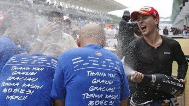 Lorenzo rayakan gelar juara dunia MotoGP