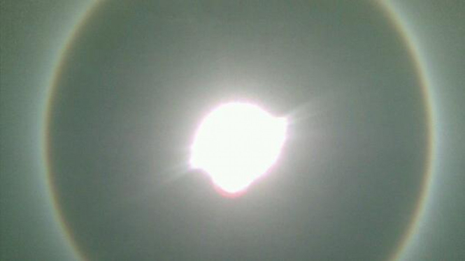 Fenomena halo matahari di Kota Padang