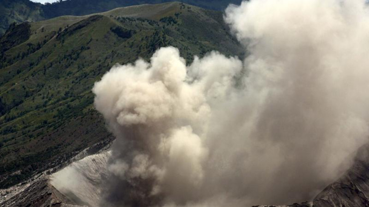 Foto Gunung Bromo Meletus