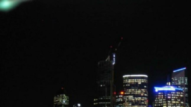 Penampakan UFO Bola Hijau di Brisbane