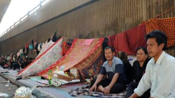 Beberapa TKI terlantar di kolong jembatan Kandara, Jeddah, Arab Saudi