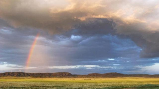 Pelangi di Kazakhstan