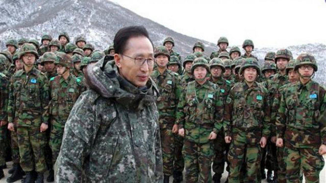 Presiden Lee Myung-bak kunjungi pasukan Korsel di dekat perbatasan