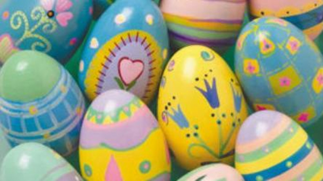 Bali Rayakan Paskah  dengan Lomba Lukis Telur 