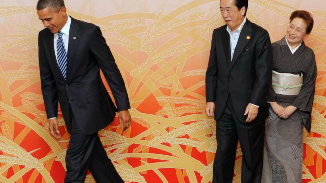 PM Naoto Kan dan istri menyambut Barack Obama, November 2010