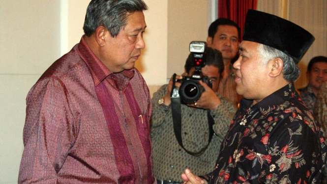 Presiden SBY berbincang dengan Ketum PP Muhammadiyah Din Syamsuddin