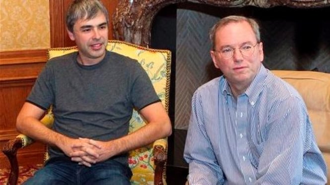 Pendiri Google Larry Page (kiri) bersama Eric Schmidt 