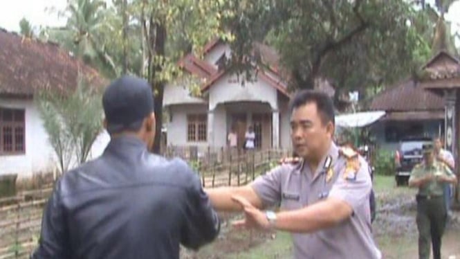 Cuplikan video penyerangan jemaah Ahmadiyah