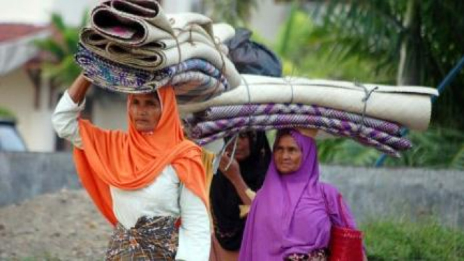 Penjual tikar pandan di Aceh