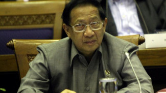 EE Mangindaan Jabat Ketua Fraksi Demokrat di MPR