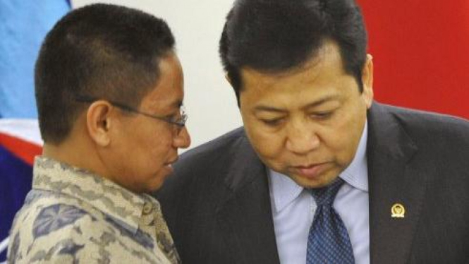 Ketua Fraksi PAN Tjatur Sapto Edy dan Ketua Fraksi Golkar Setya Novanto