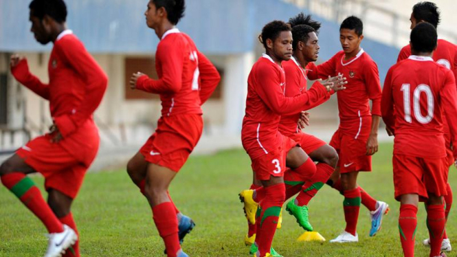 Timnas Indonesia Pra-Olimpiade latihan di Palembang