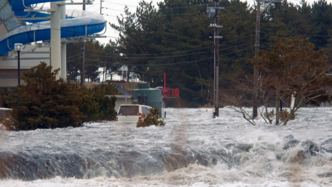 Tsunami di Jepang