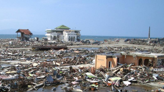 Tsunami di Aceh, 2004