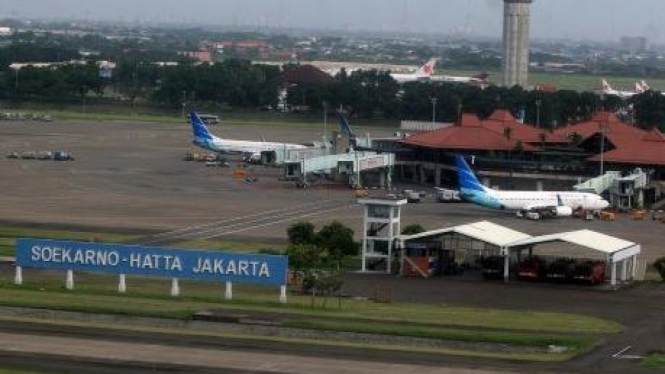 Terminal II Bandara Internasional Soekarno Hatta, di Tangerang, Banten
