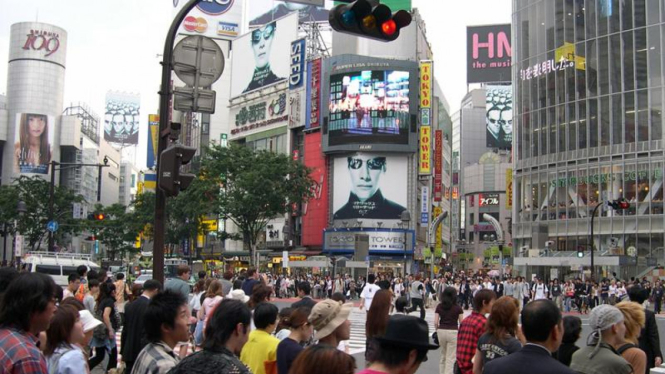 Shibuya Cross, Jepang