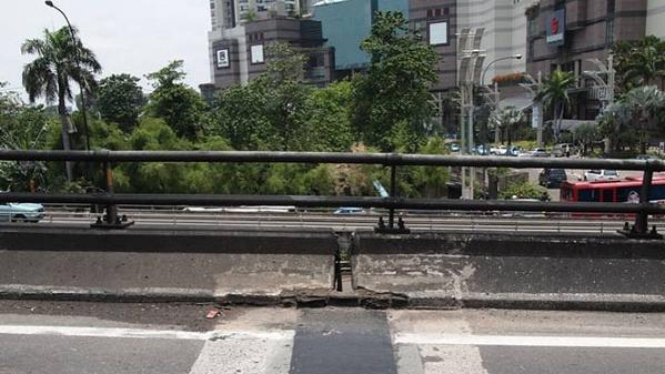 Jalan layang Tomang yang sudah diperbaiki