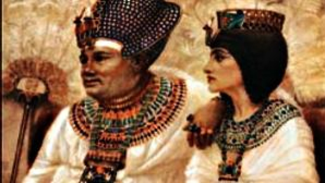 Raja Amenhotep III dan Ratu Tiyi