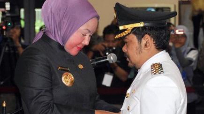 Gubernur Banten lantik adiknya, TB Khaerul Zaman jadi Walikota Serang