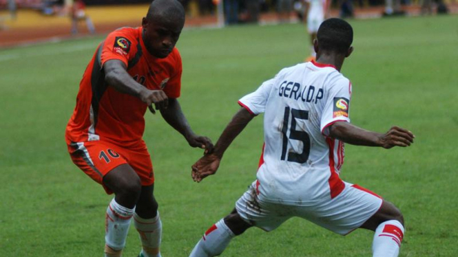 Greg Nwokolo, Pemain Persija