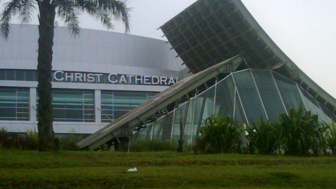 Lokasi penemuan bom yang tidak jauh dari Gereja Christ Cathedral, Serpong