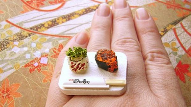 cincin bertahta sushi