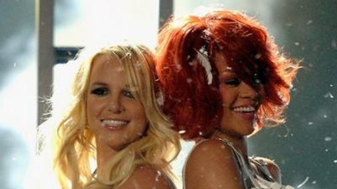 Rihanna & Britney Spears