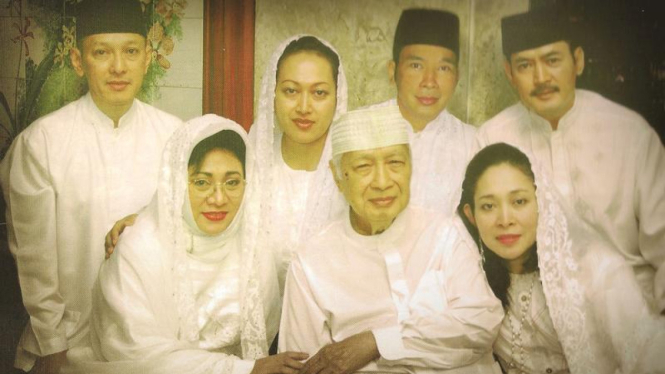 Soeharto dan putra-putrinya