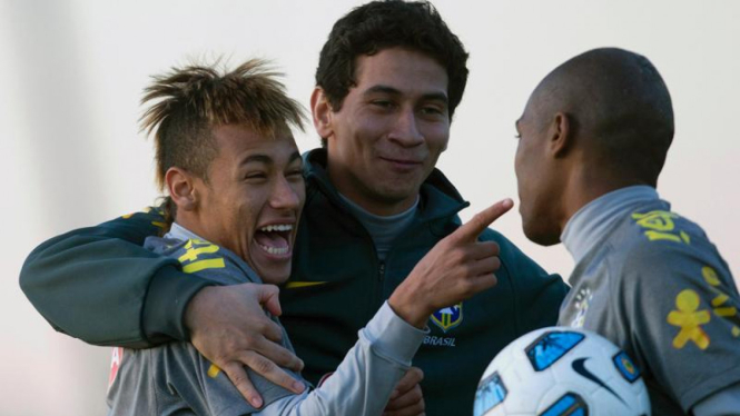 Gaya Rambut Neymar