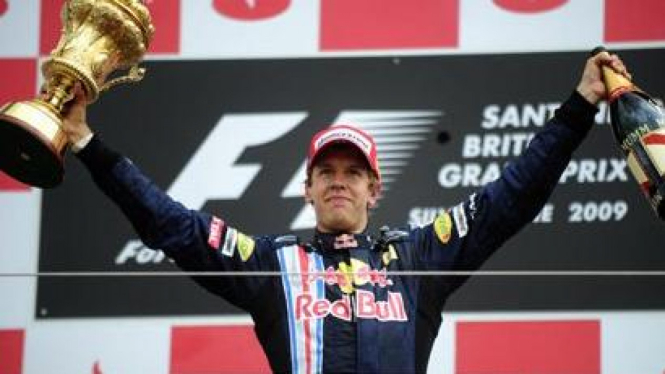 Sebastian Vettel saat menjuarai GP Inggris 2009